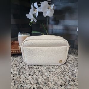 MODERN+CHIC Willow Crossbody Bag